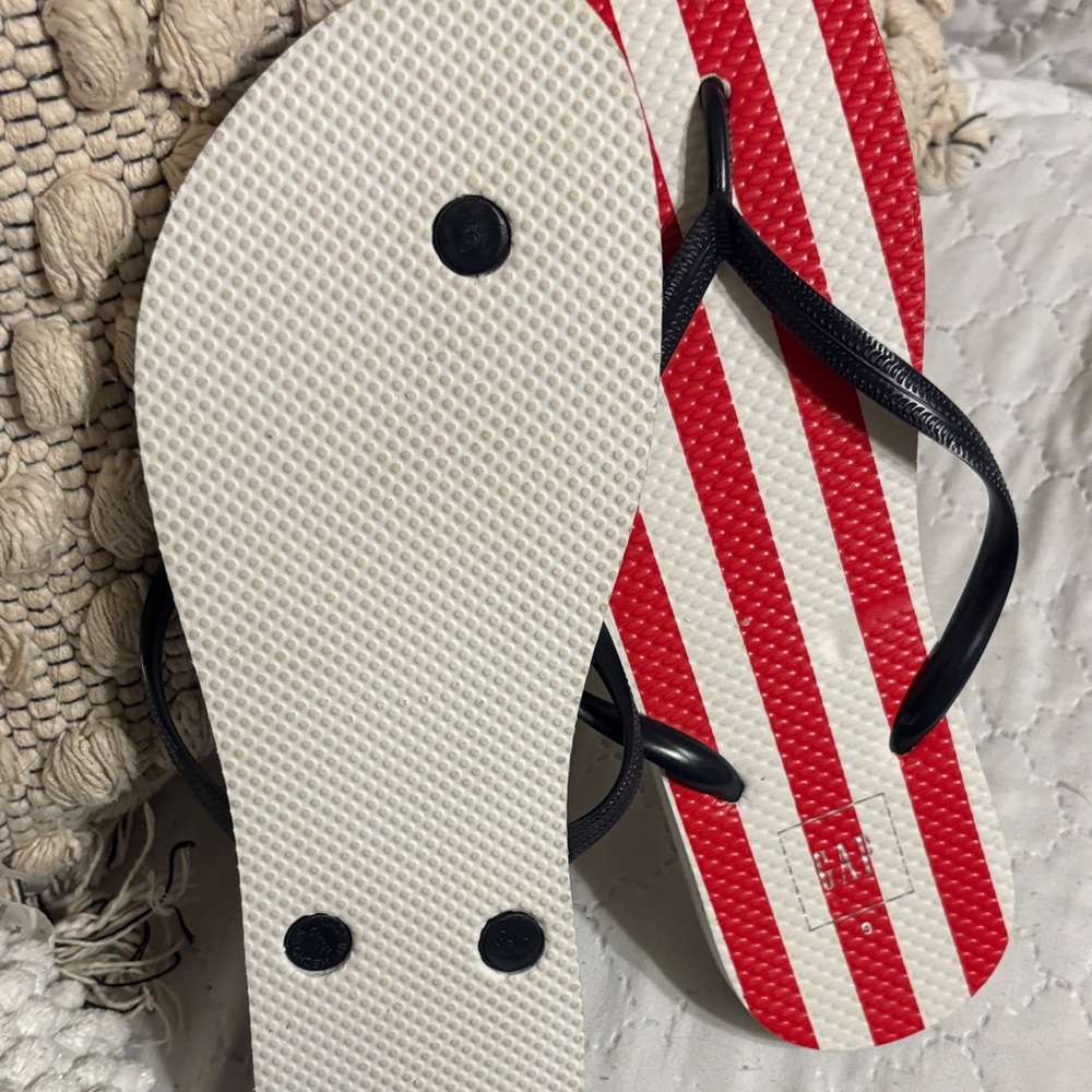 GAP Red, White, and Blue Star-Striped Flip Flops